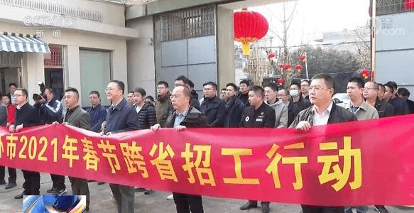 揭秘小巷特色小店背后的故事，被传辞退的小西天保安重返岗位之路