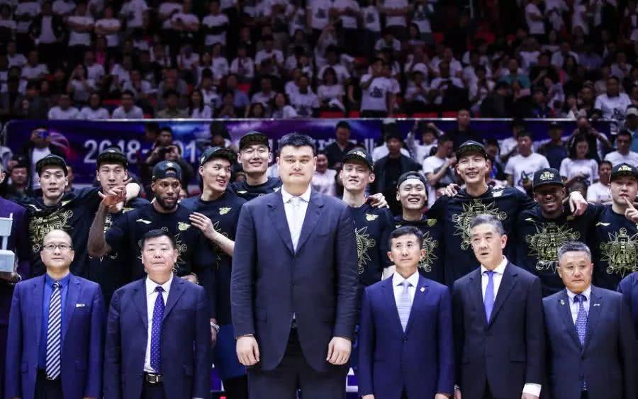 广东篮协声明，易建联无任何组织关系