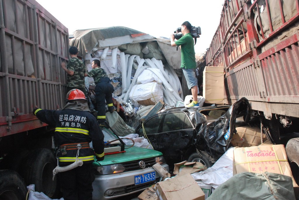 澳门一码一肖100准吗_男子制造222起交通事故骗33万,整体执行讲解_精英款83.14.30