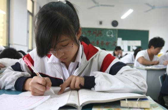 涡阳四中女孩最新动态及成长学习指南