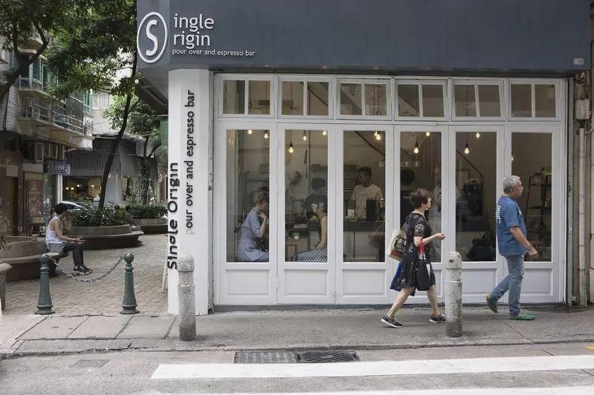 创业板最新股市动态与巷弄深处的特色小店探秘